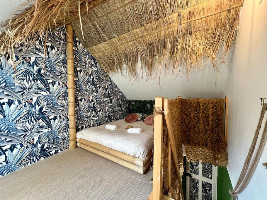 Nuit Dans La Jungle - Love Room Souppes-sur-Loing Екстер'єр фото