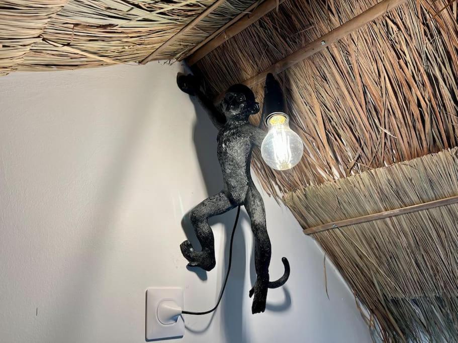 Nuit Dans La Jungle - Love Room Souppes-sur-Loing Екстер'єр фото